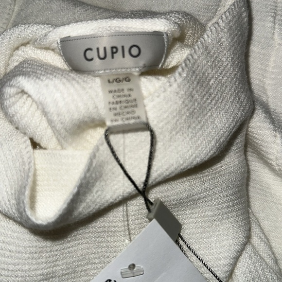Cupio Women's White Cowl Neck Sweater size large new with tags - Picture 3 of 8